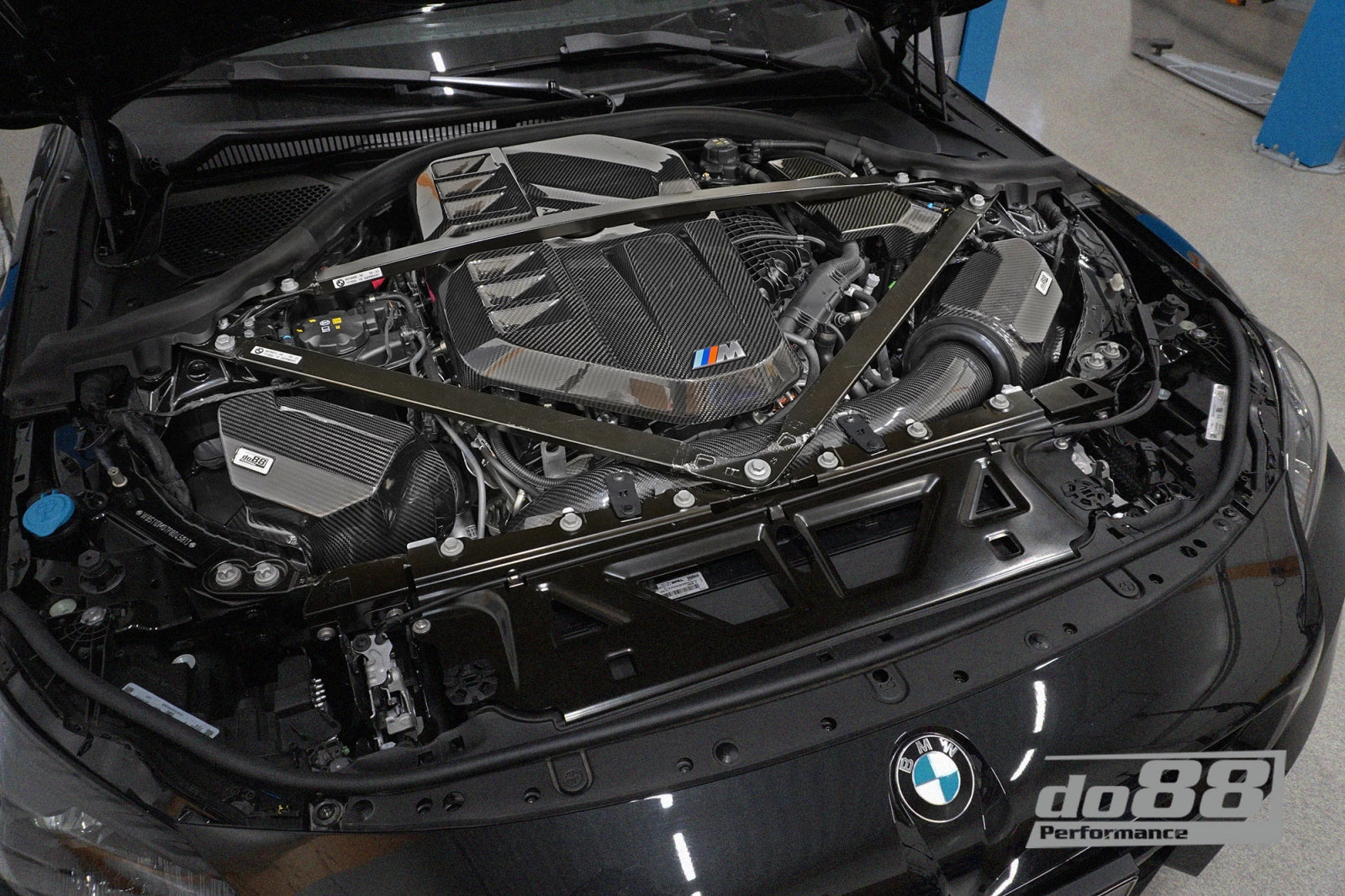 do88 Karbonowa osłona silnika - BMW M2 M3 M4 (G80/G81/G82/G83/G87)