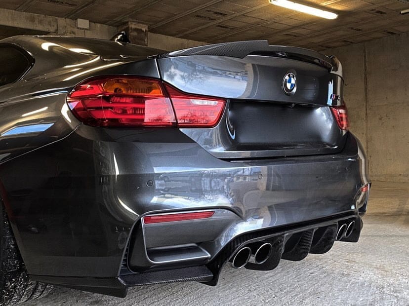 Karbonowy Spojler 'V-Style' do BMW M4 F82 oraz Seria 4 F32